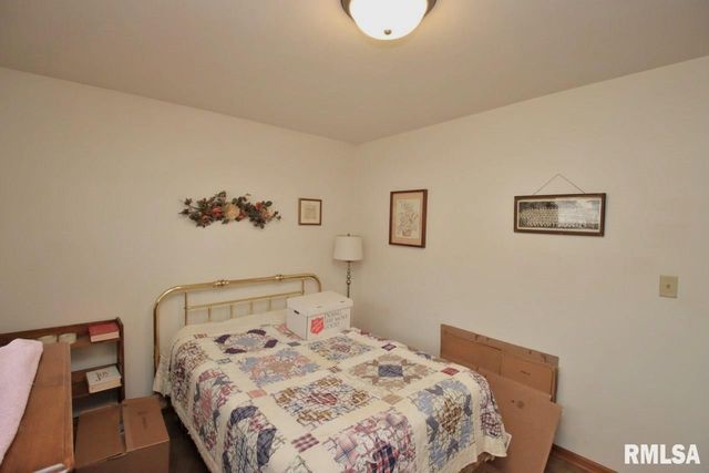 1314 VEERMAN Street, Pekin, IL 61554