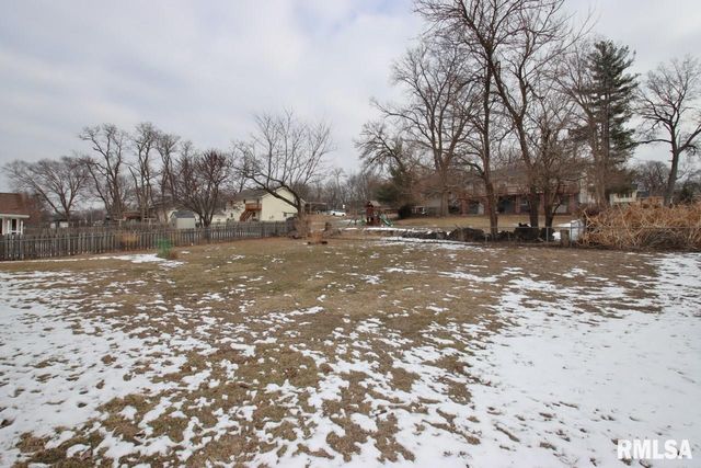 1314 VEERMAN Street, Pekin, IL 61554