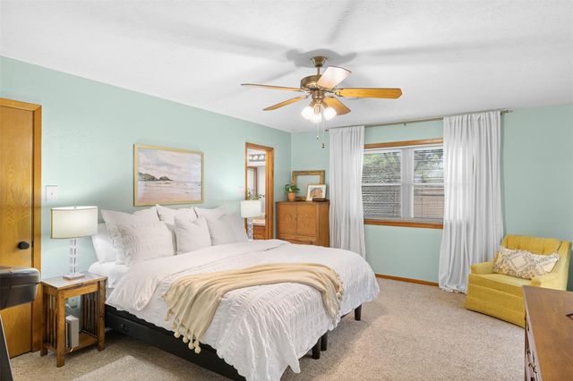 8706 Greenleaf Drive, College Station, TX 77845