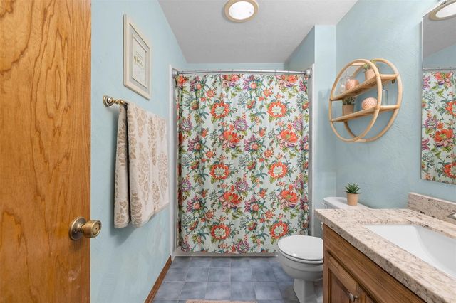 8706 Greenleaf Drive, College Station, TX 77845