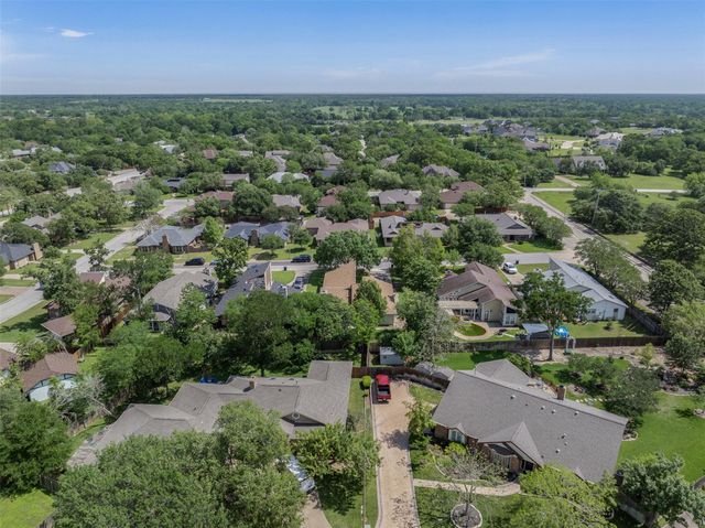 8706 Greenleaf Drive, College Station, TX 77845