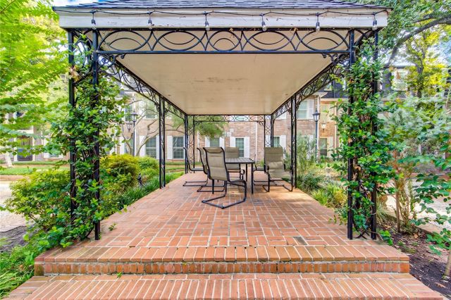 361 N Post Oak Lane 241, Houston, TX 77024
