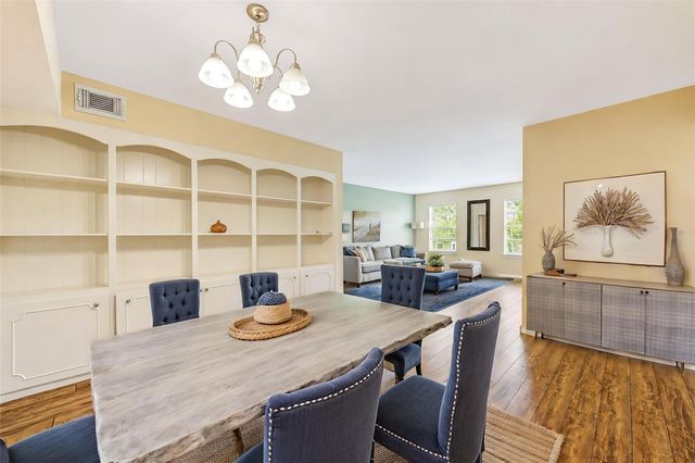 361 N Post Oak Lane 241, Houston, TX 77024
