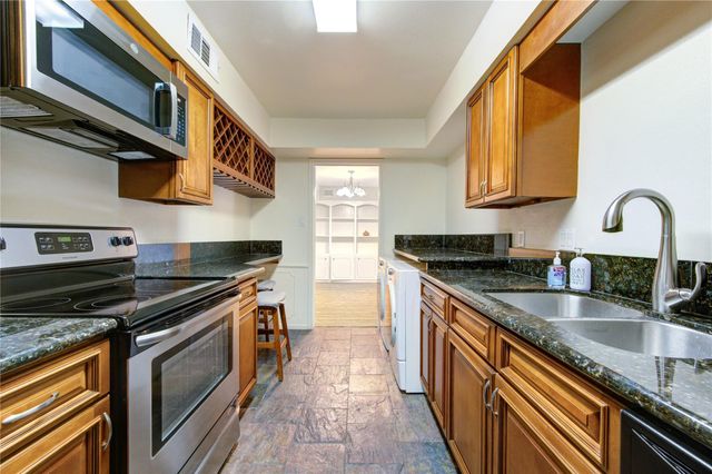 361 N Post Oak Lane 241, Houston, TX 77024