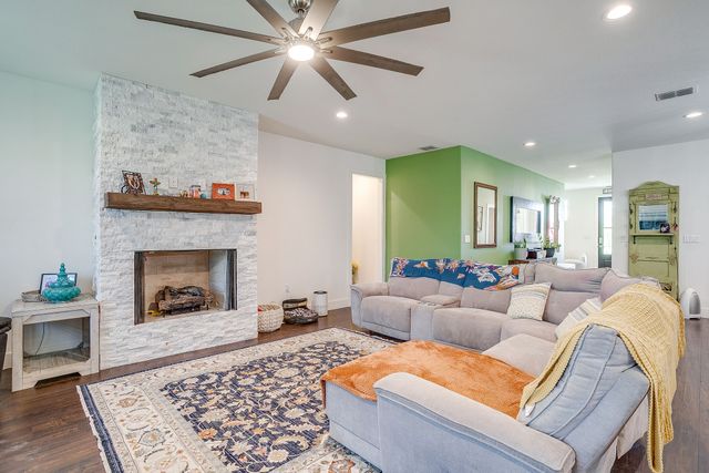 1016 County Road 337, Glen Rose, TX 76043