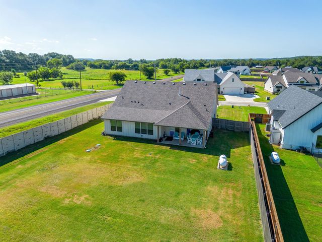 1016 County Road 337, Glen Rose, TX 76043