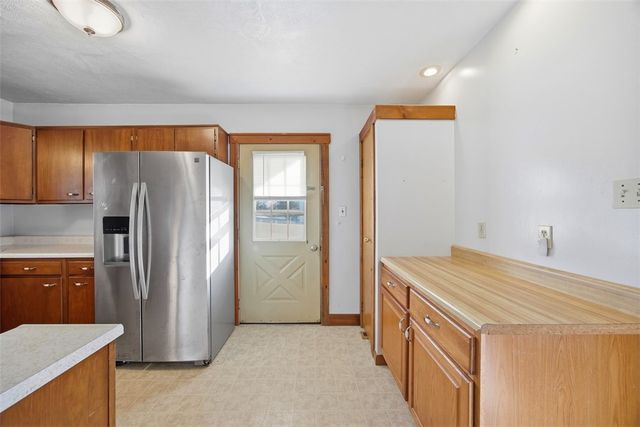 132 Burns St, Imperial, PA 15126