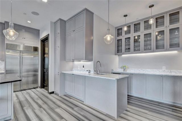 600 Barrett LN, Austin, TX 78733