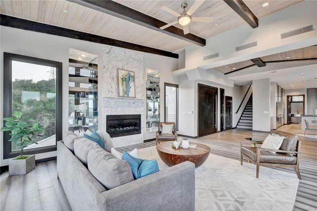 600 Barrett LN, Austin, TX 78733