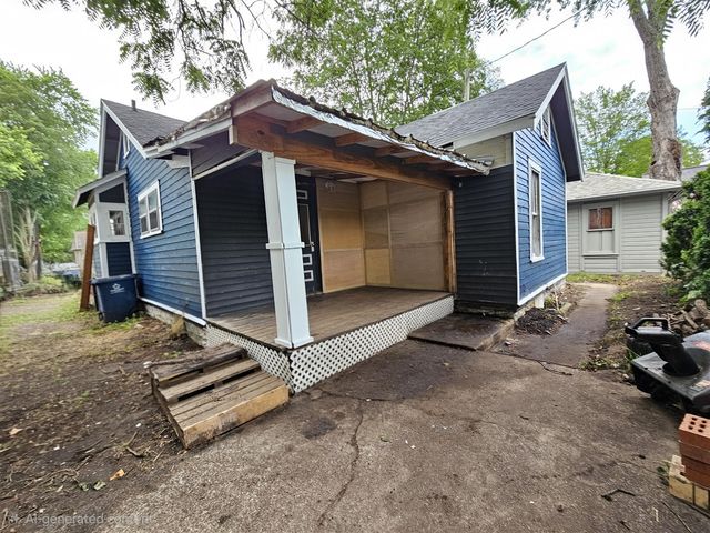 403 Pennsylvania Avenue, Dowagiac, MI 49047