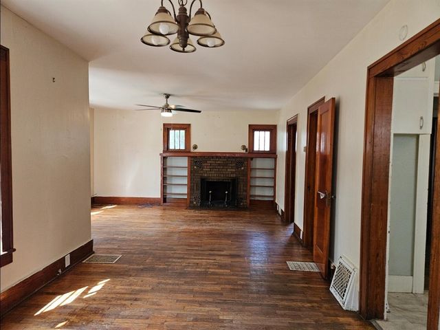 403 Pennsylvania Avenue, Dowagiac, MI 49047