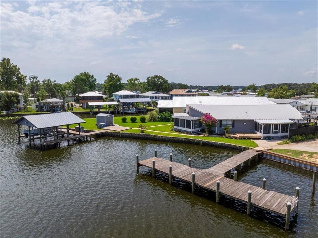 164 MOONLITE DRIVE, Welaka, FL 32193