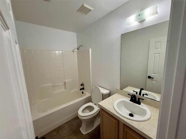 104 Cobblestone Drive, Wylie, TX 75098