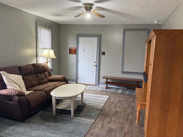 1956 La Salle Street, Ottawa, IL 61350