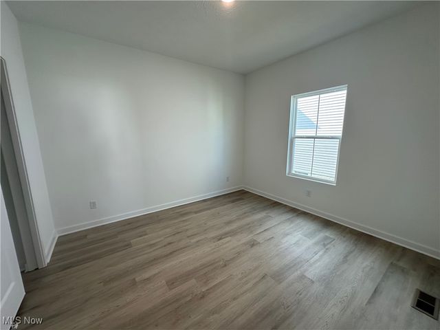 2980 McIntosh Drive NE, Louisville, OH 44641