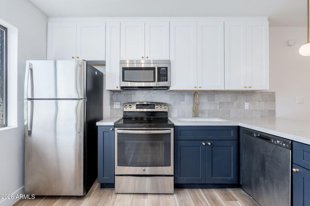 749 E MONTEBELLO Avenue 223, Phoenix, AZ 85014