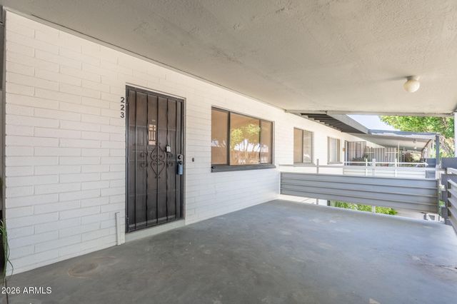 749 E MONTEBELLO Avenue 223, Phoenix, AZ 85014
