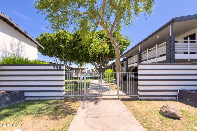749 E MONTEBELLO Avenue 223, Phoenix, AZ 85014