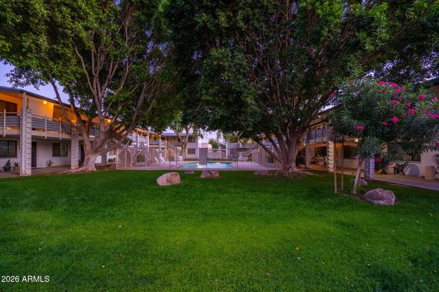 749 E MONTEBELLO Avenue 223, Phoenix, AZ 85014