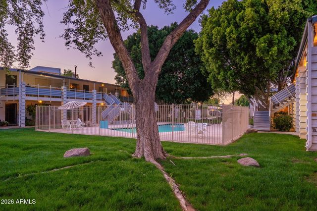 749 E MONTEBELLO Avenue 223, Phoenix, AZ 85014