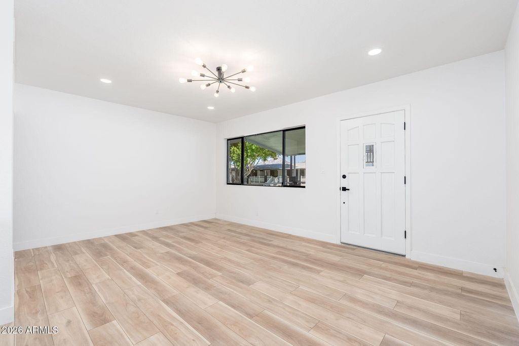 749 E MONTEBELLO Avenue 223, Phoenix, AZ 85014 — photo 4