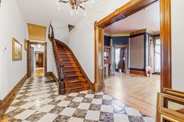 133 W DIVISION STREET, Fond Du Lac, WI 54935