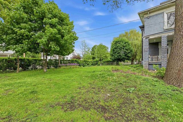 133 W DIVISION STREET, Fond Du Lac, WI 54935