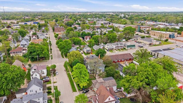 133 W DIVISION STREET, Fond Du Lac, WI 54935