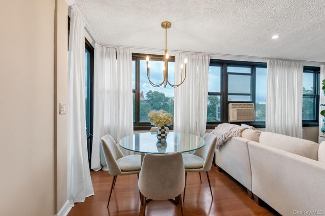 10-24 166 St. Street 7C, Beechhurst, NY 11357