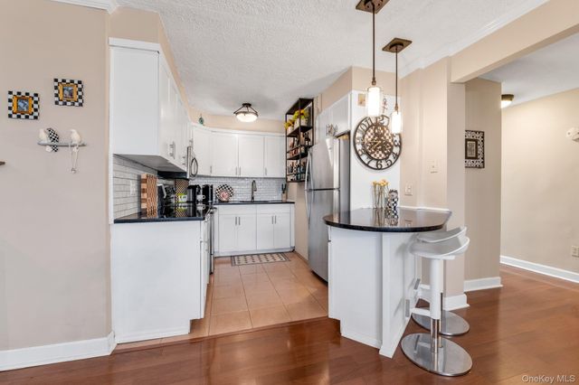 10-24 166 St. Street 7C, Beechhurst, NY 11357