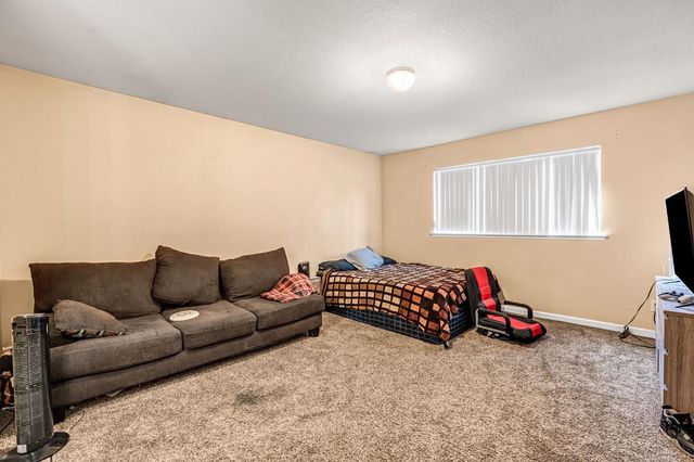 2469 Shaft Street, Selma, CA 93662