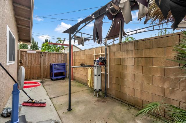2469 Shaft Street, Selma, CA 93662