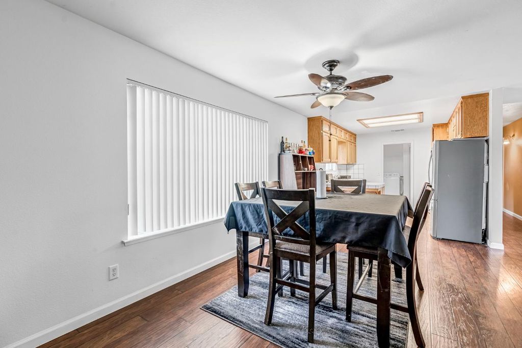 Image 10 of property listing at 2469 Shaft Street, Selma, CA 93662