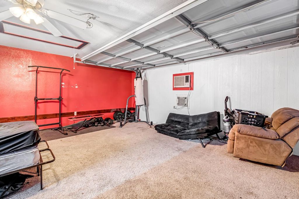 Image 25 of property listing at 2469 Shaft Street, Selma, CA 93662