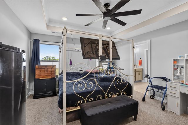 415 W FRANCIS ST, Sturgeon, MO 65284