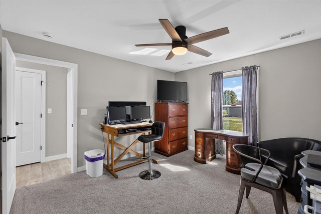 415 W FRANCIS ST, Sturgeon, MO 65284