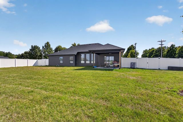 415 W FRANCIS ST, Sturgeon, MO 65284