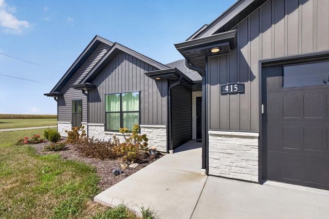 415 W FRANCIS ST, Sturgeon, MO 65284