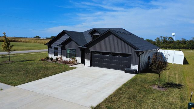 415 W FRANCIS ST, Sturgeon, MO 65284