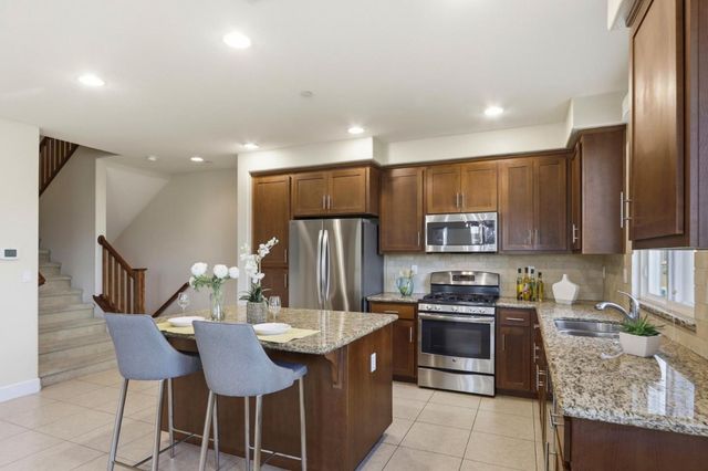 272 Currlin Circle, Milpitas, CA 95035