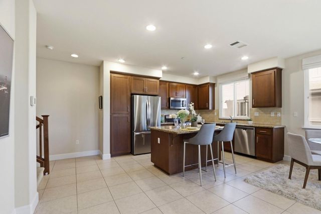272 Currlin Circle, Milpitas, CA 95035