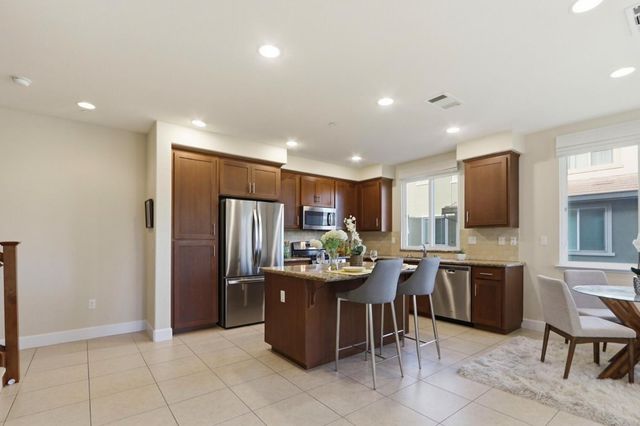 272 Currlin Circle, Milpitas, CA 95035