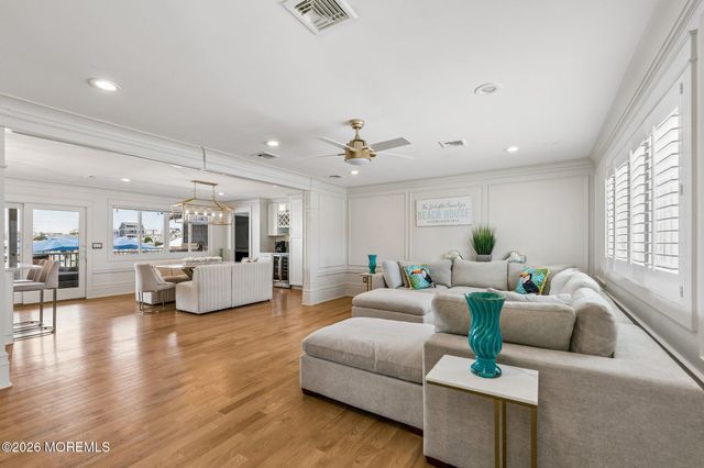 331 Venice Drive, Lavallette, NJ 08735