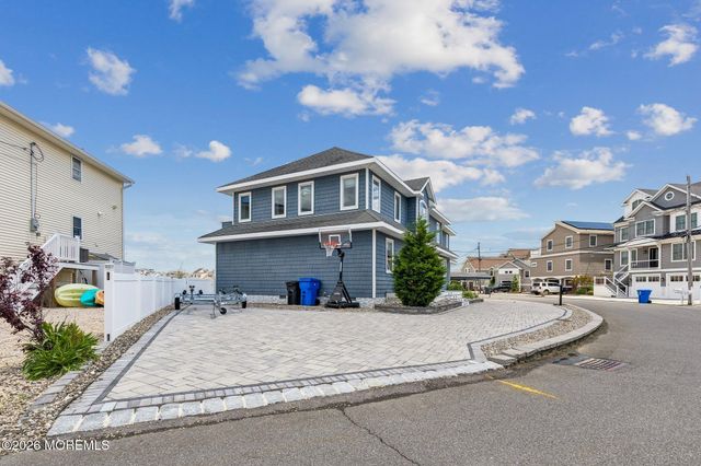 331 Venice Drive, Lavallette, NJ 08735