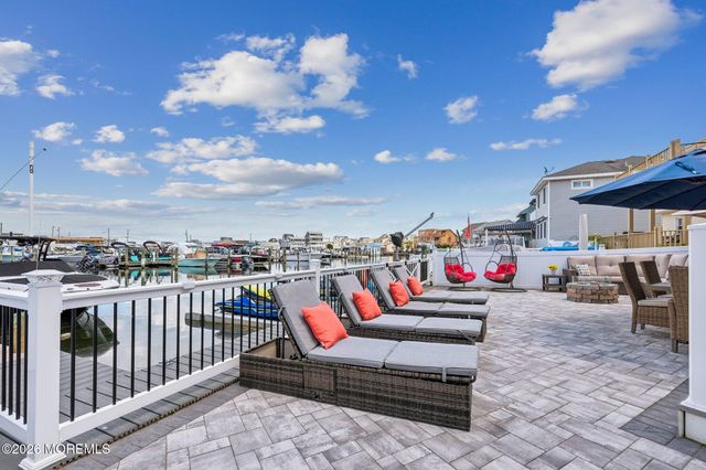 331 Venice Drive, Lavallette, NJ 08735
