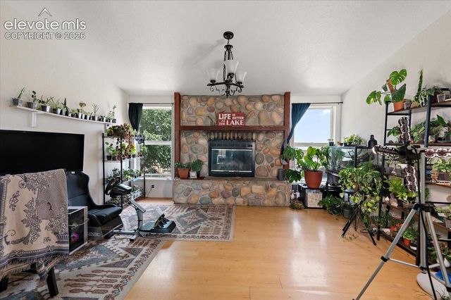 544 N Raymont Drive, Pueblo, CO 81007