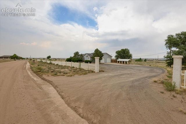 544 N Raymont Drive, Pueblo, CO 81007