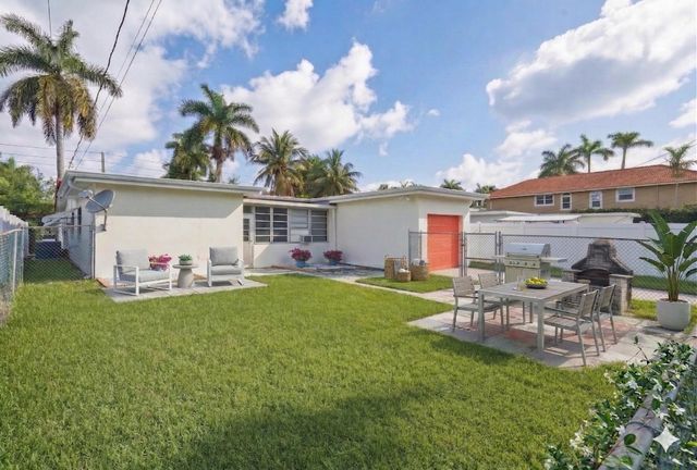 1114 Johnson Street, Hollywood, FL 33019
