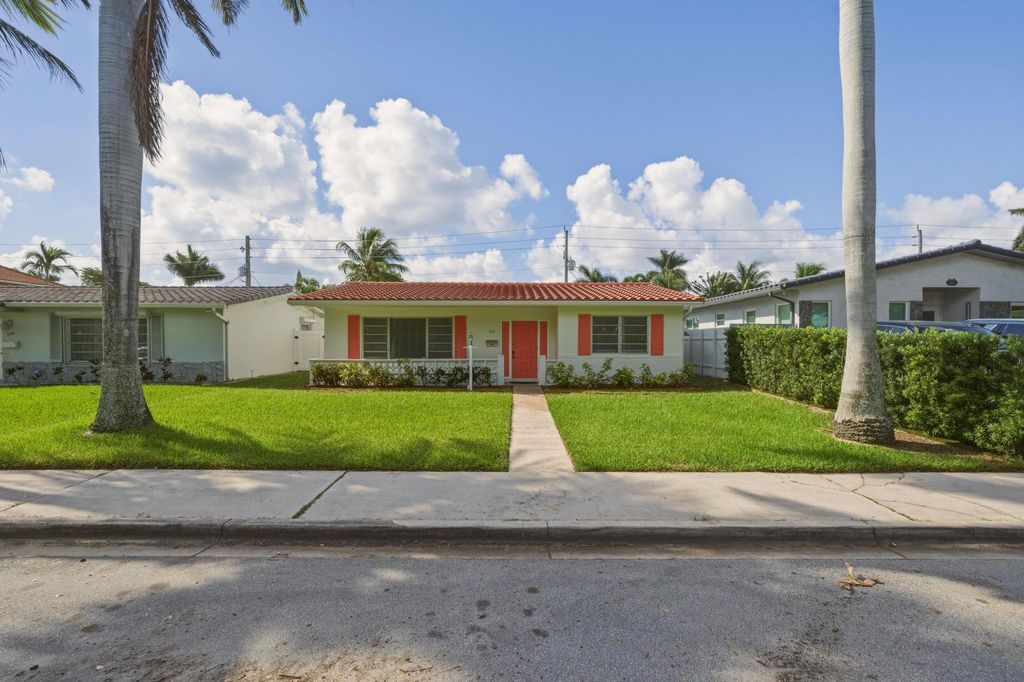 1114 Johnson Street, Hollywood, FL 33019
