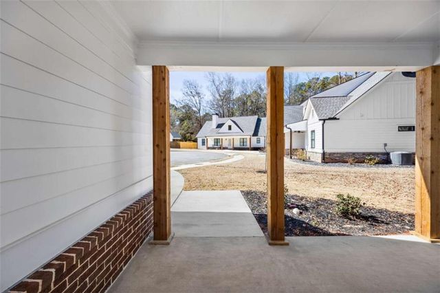 529 Mill Farm Lane, Monroe, GA 30655